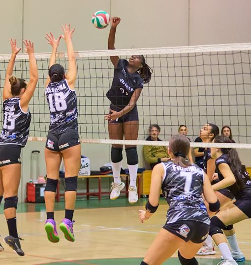Volley: l'Ariete Prato piega una IMG Nottolini rimaneggiata