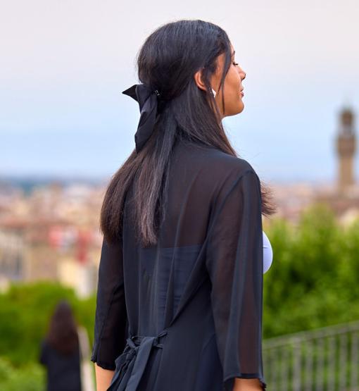 Shooting a Piazzale Michelangelo: Sofia derubata a lieto fine