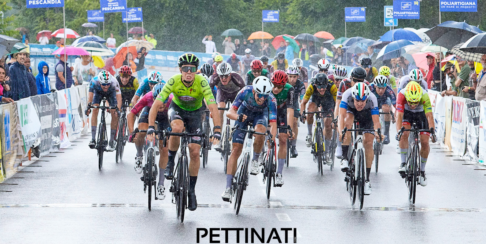 Menghini su Cipollini e Magli nello sprint di Fiorano