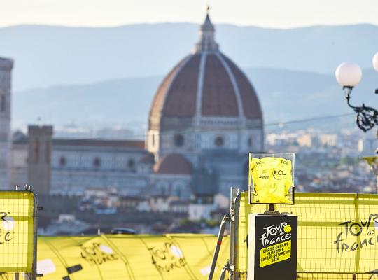 La Città di Firenze esalta il Tour de France